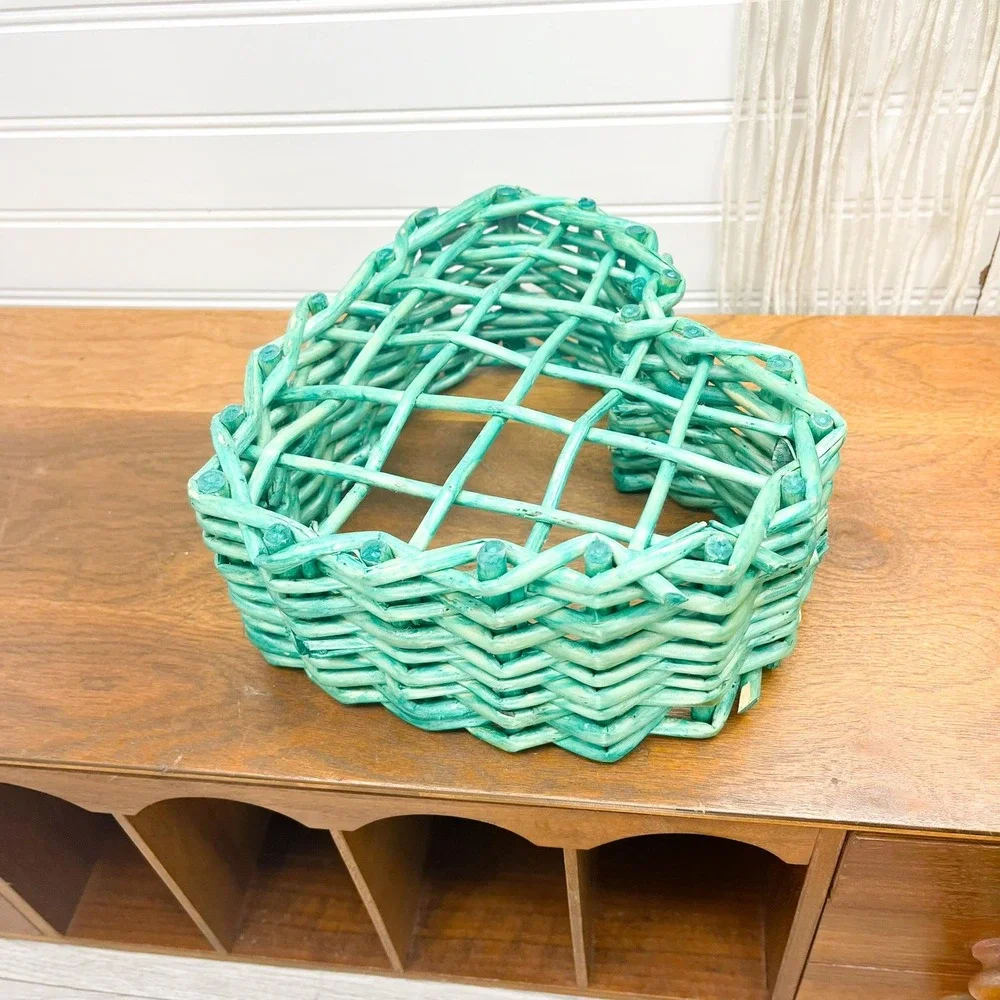 Vintage Green‎ Heart Wicker Basket: Boho Wall Decor